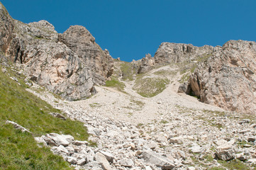 Fototapeta na wymiar Masaeé-Klettersteig in der Rosengartengruppe in den Dolomiten