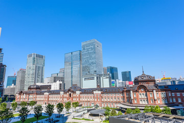 Obraz premium 東京都心の高層ビル Tokyo station and 