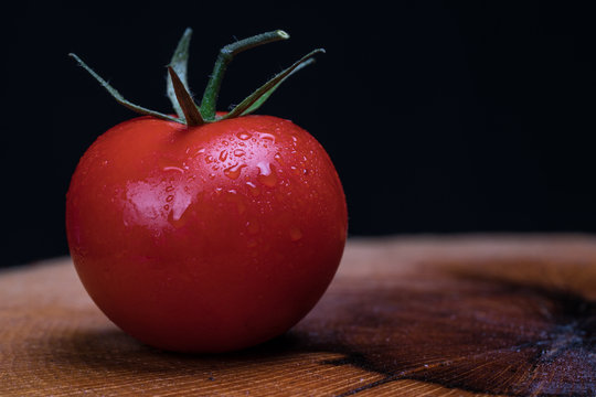 kırmızı salkım domates