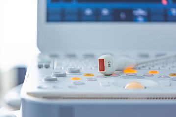 Medical equipment, ultrasonic scanner