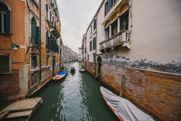 Obraz na płótnie Canvas Venice landscape - beautiful and colorful buildings on a canal