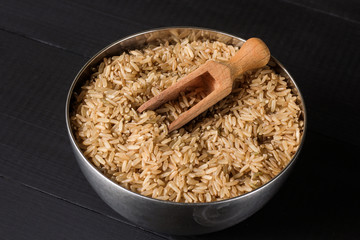 brown rice in bowl