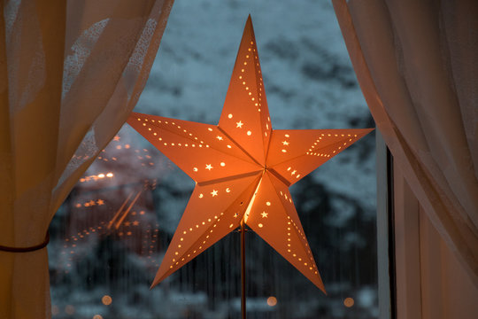 Christmas Star Paper Red Shining Art