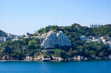 Sailing into Acapulco
