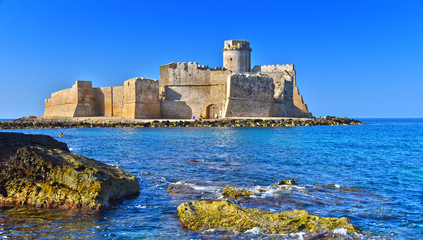 Fototapeta na wymiar The castle in the Isola di Capo Rizzuto, Calabria, Italy