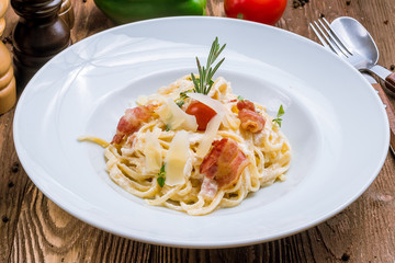 Spaghetti Carbonara with bacon