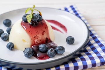 yogurt pudding with fresh blueberries