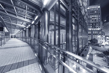 Fototapeta premium Modern pedestrian walkway