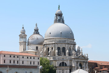 Fototapeta na wymiar Santa Maria della Salute in venice