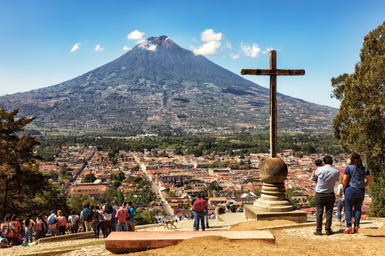 Antigua Guatemala and Volcano Agua, Cerro de la Cruz