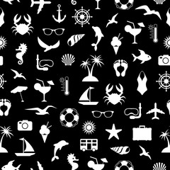 Seamless pattern with summer holiday symbols