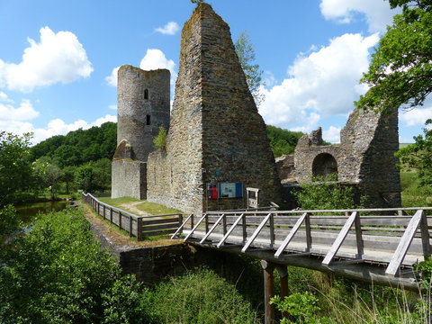 Burgruine Baldenau bei Morbach / Hunsr&uuml;ck