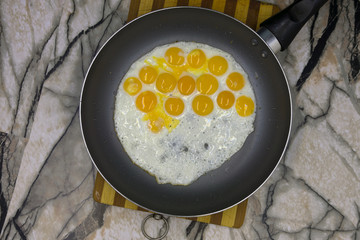 Fried egg small easter easy eye farm full .