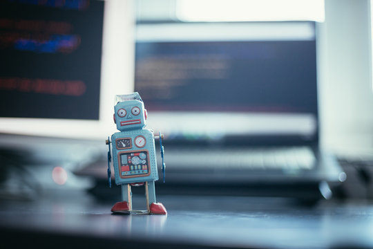 Chatbot / Socialbot / K&uuml;nstliche Intelligenz / Algorithmen: Blechroboter als Metapher