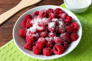 red raspberry with sugar jam jam cooking process