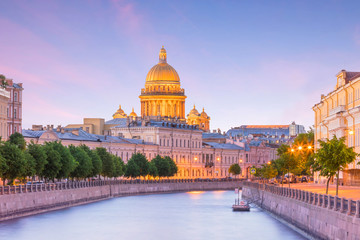 Saint Isaac Cathedral across Moyka river in St. Petersburg - obrazy, fototapety, plakaty