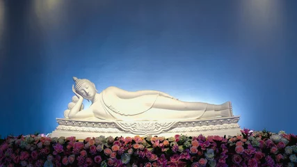 Gartenposter Buddha Beautiful and peaceful Reclining Buddha at Wat Pha Sorn Kaew in Phetchabun, Thailand  © ezstudiophoto