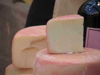 Delicious tuscan Pecorino cheese made from ewe's raw milk and flavored with grape marc