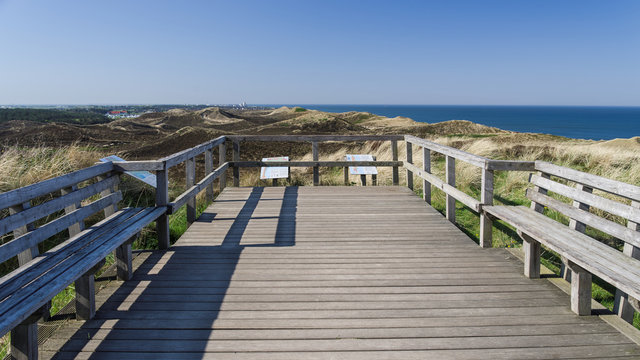 Sylt - Blick von der Uwe D&uuml;ne bei Kampen sonnig wolkenlos HD Format