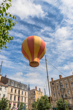 Reconstitution historique du Premier envol d'une montgolfière à Annonay