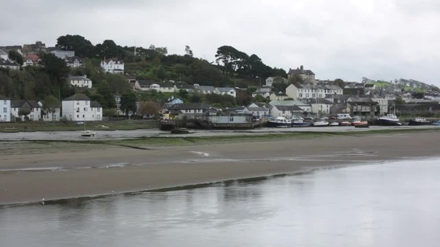 Bideford Bridge, Bideford - tradtional English seaside town - pan