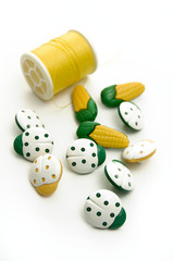 Green and Yellow LadyBug, Corn on the Cob Sewing Buttons