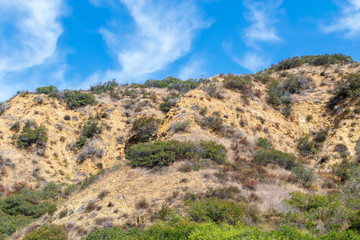 Fototapeta na wymiar Difficult climbing and hiking area in California mountains on hot summer morning