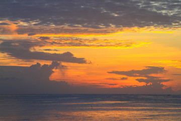 Obraz premium Beautiful sky at twilight time