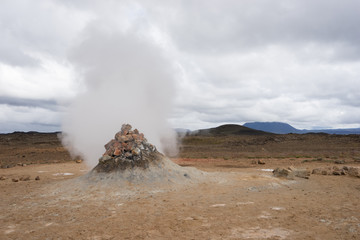 Fumarolen und Schlote im Geothermalgebiet Námaskarð – Hverir / Nord-Island