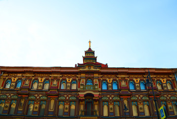 Symmetry in Architecture