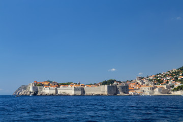 Fototapeta na wymiar Beautiful walls of the old city of Dubrovnik in Croatia.