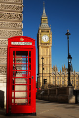 Fototapeta na wymiar Westminster phone box