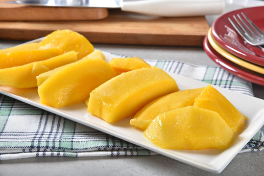 Sliced mango