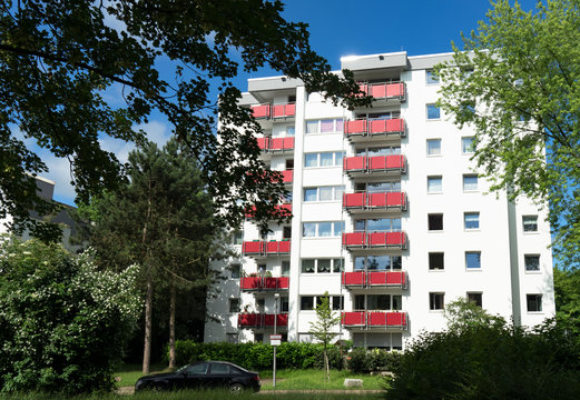 Mehrfamilienhaus
