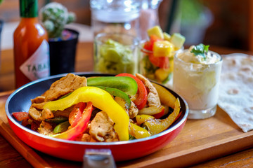 mexican  chicken fajitas