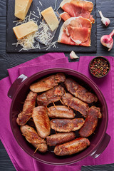  beef steak rolls in a dish