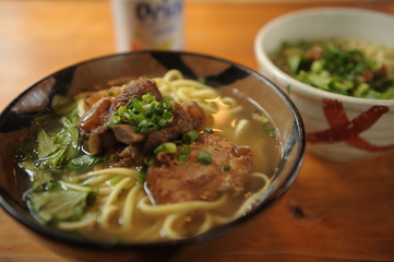 八重山そば アレンジ:楽しみ方とアレンジレシピ|三川食堂