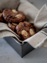 chocolate chip cookies