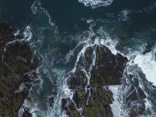 Droneshot - waves and rocks @Bretagne - France