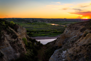 Sunset over Wind Canyon in Theodore Roosevelt National Park, North Dakota