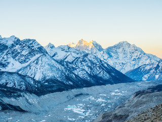 Fototapeta na wymiar Sunrise over Himalaya Mountain from Kalapatthar, Nepal