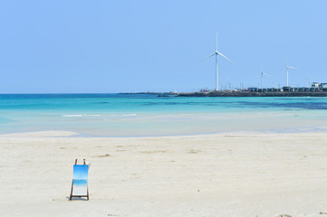 The Waljungli beach is good to rest quite a long while in the Jejudo island. That's because a sea breeze, soft beams of sunlight.