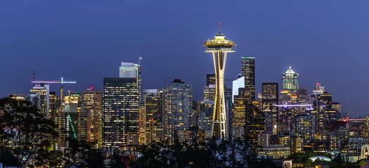 Badezimmer Foto Rückwand Seattle downtown skyline buildings evening © blvdone