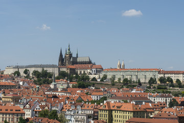 Fototapeta na wymiar A panoramic view of Saint Vitus cathedral and the castle in Prague, Czech Republic