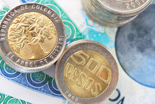 dinero colombiano