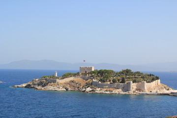 Fototapeta na wymiar the fortress of Kusadasi