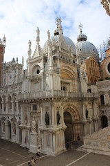 Fototapeta na wymiar Dogenpalast in Venedig
