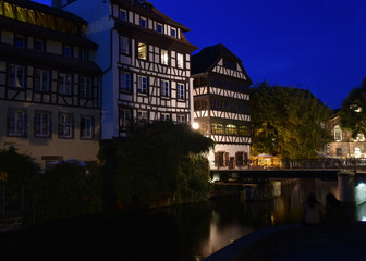 La Petite France bei Nacht / Straßburg, Elsaß, Frankreich, Europa / Strasbourg, Alsace, France, Europe