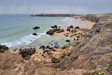 Fototapeta na wymiar La côte sauvage sur la presqu'île de Quiberon
