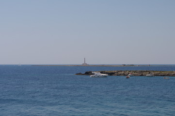 Salento,barca,mare,estate,faro,orizzonte,cielo,azzurro,panorama,veduta,vacanze